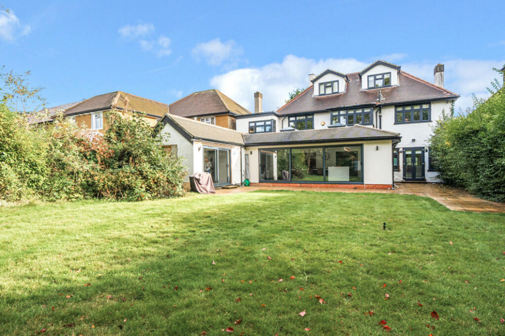 https://buildersstainesuponthames.co.uk/wp-content/uploads/2025/05/home-design-11-3.jpg